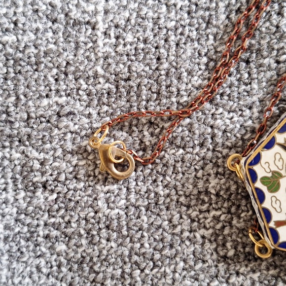 Vintage preowned cloisonné pendant. - Picture 8 of 8